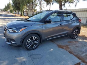  Salvage Nissan Kicks