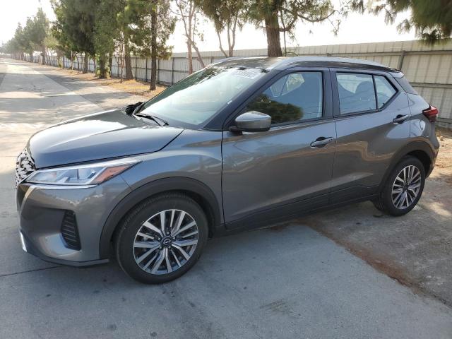  Salvage Nissan Kicks