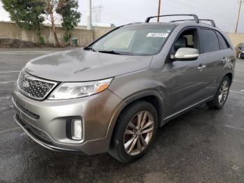  Salvage Kia Sorento