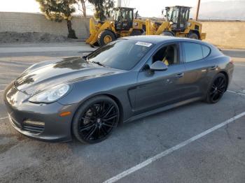  Salvage Porsche Panamera