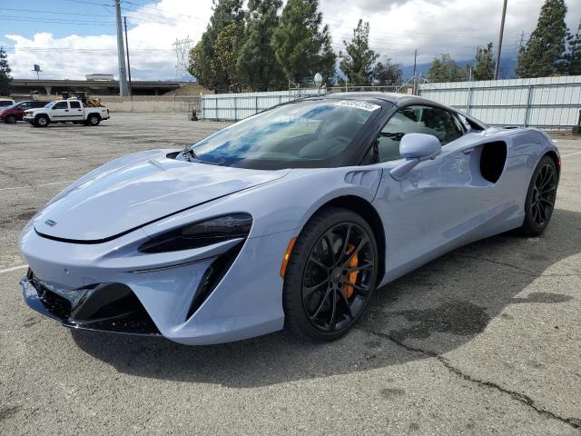 2025 McLaren Artura