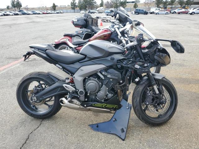  Salvage Triumph Motorcycle Daytona 66