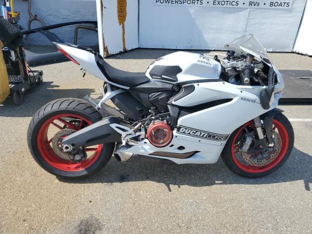  Salvage Ducati Superbike