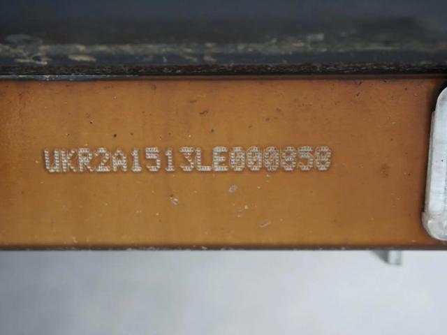  Salvage Tria Trailer