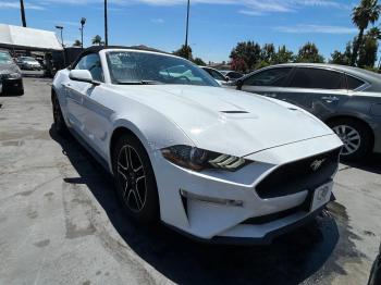  Salvage Ford Mustang