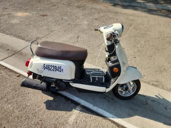  Salvage Genuine Scooter Co. Scooter