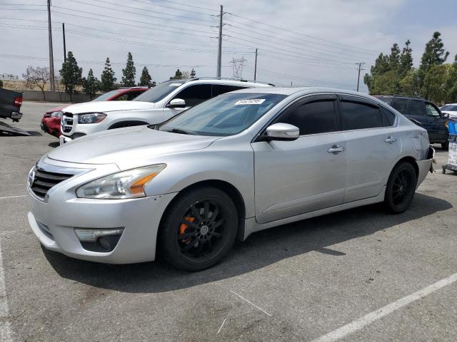  Salvage Niss Altima
