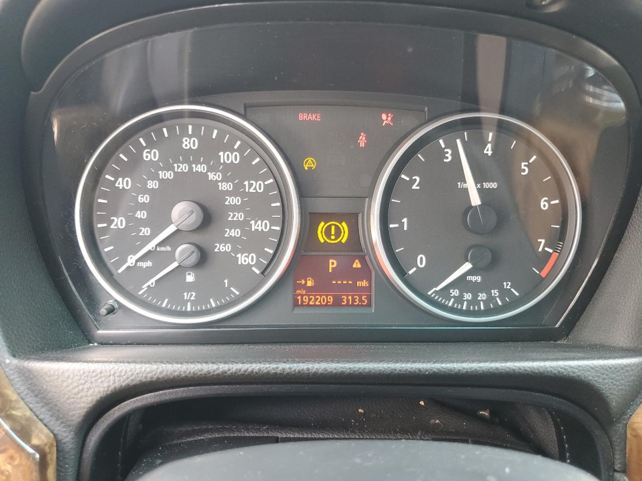 BMW 3 Series I Image 8