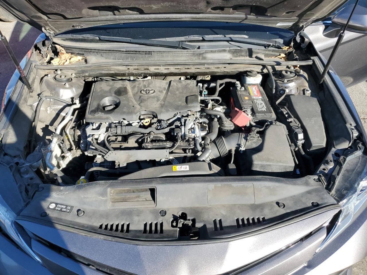 Toyota Camry L Image 11