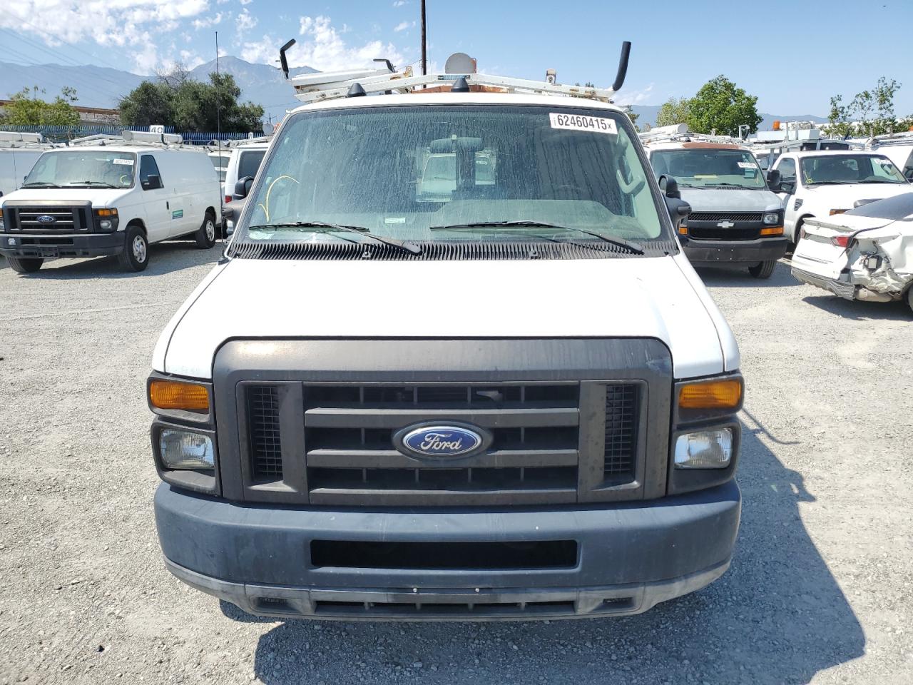 Ford Econoline E250 Van Image 7