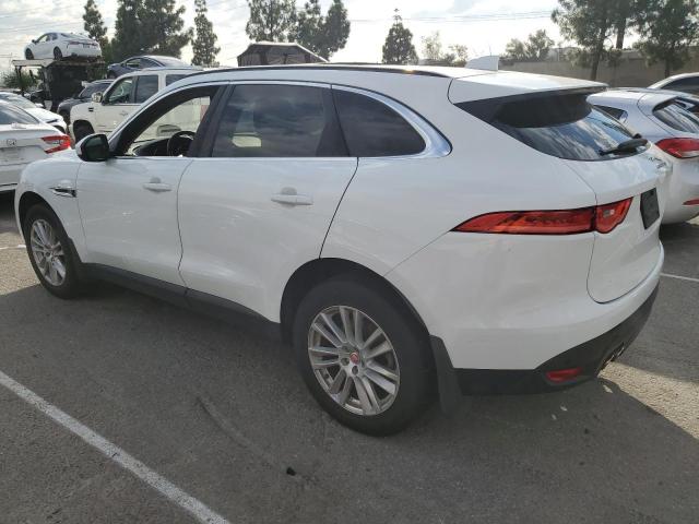 Jaguar F-PACE Prestige Image 12