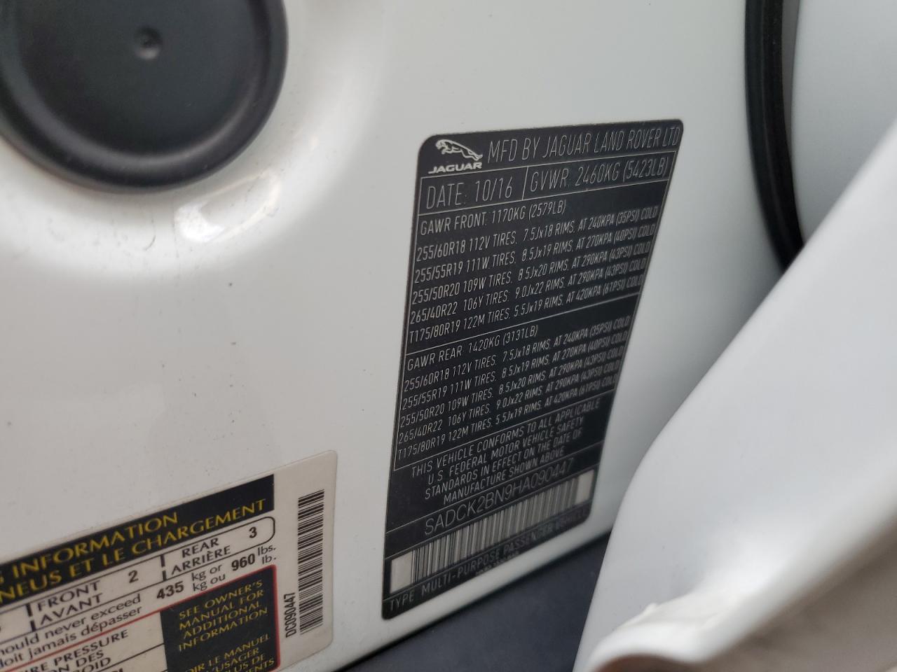 Jaguar F-PACE Prestige Image 9