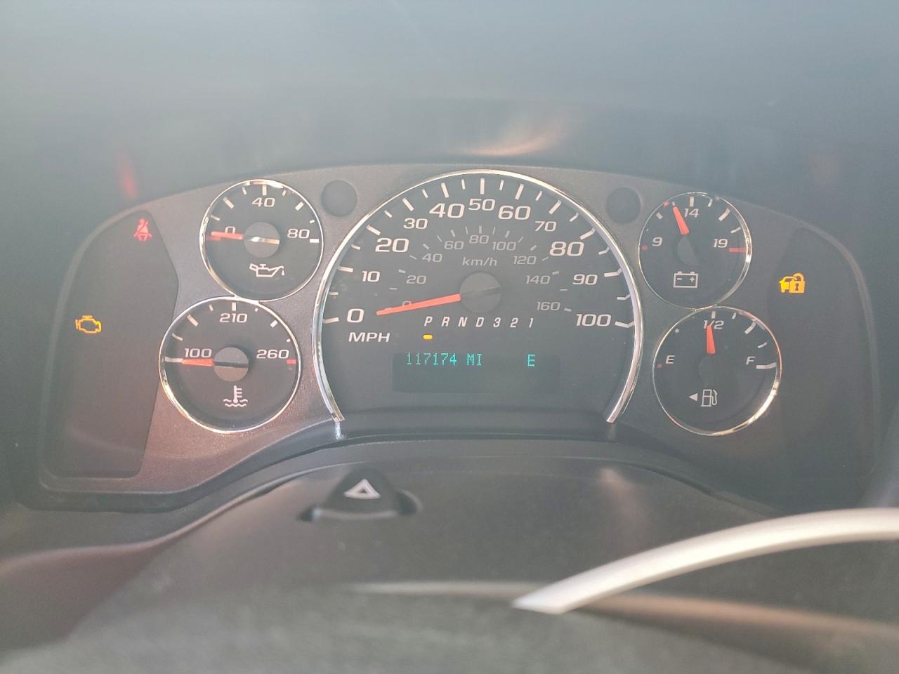 GMC Savana G1500 Image 13