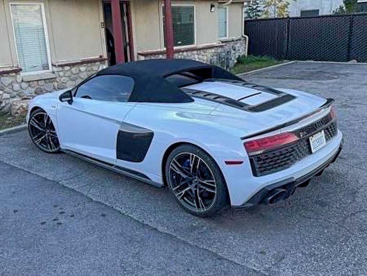 Audi R8 Image 10