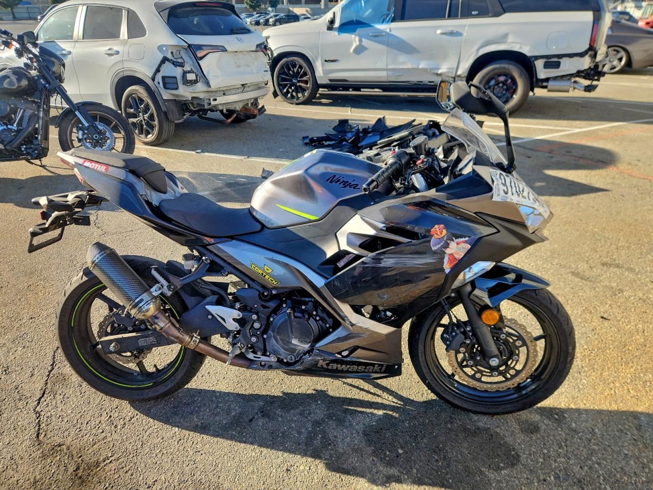 Kawasaki Ex400 Image 1