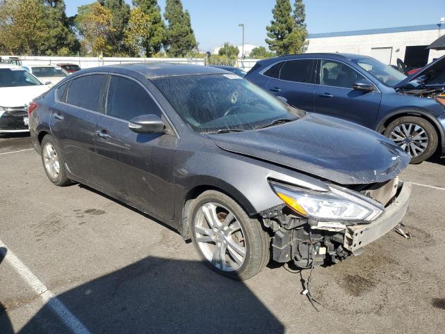 Nissan Altima 3.5sl Image 12