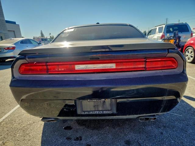 Dodge Challenger Sxt Image 6