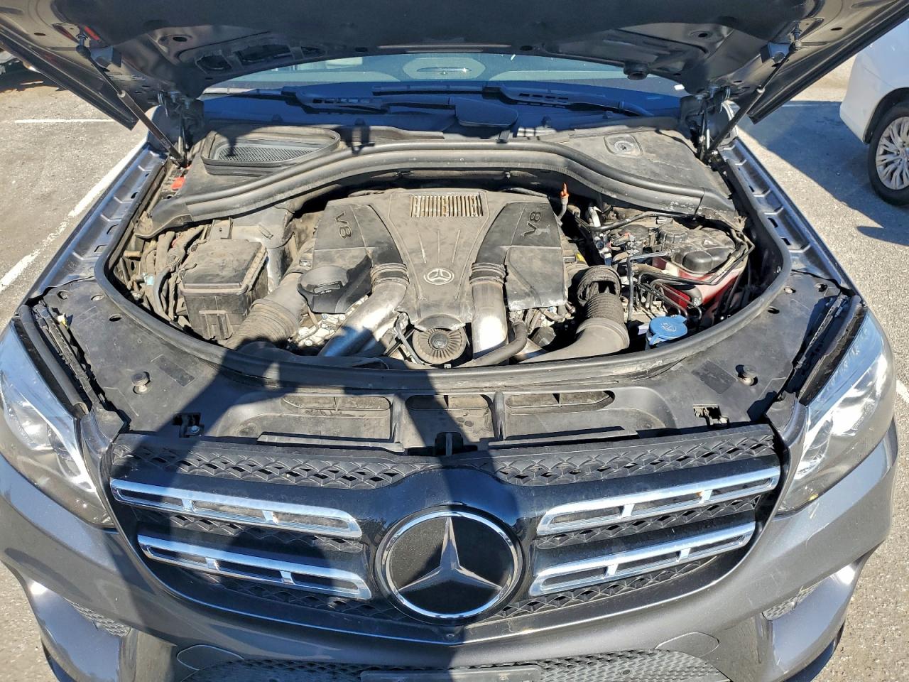 Mercedes-Benz Gls-class 550 4matic Image 11