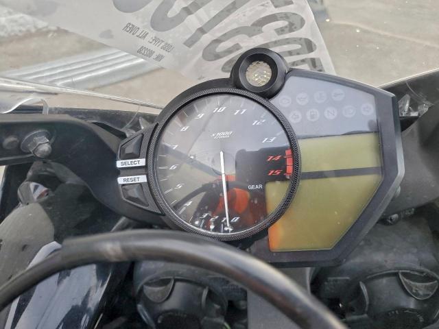 Yamaha Yzf1000 C Image 5