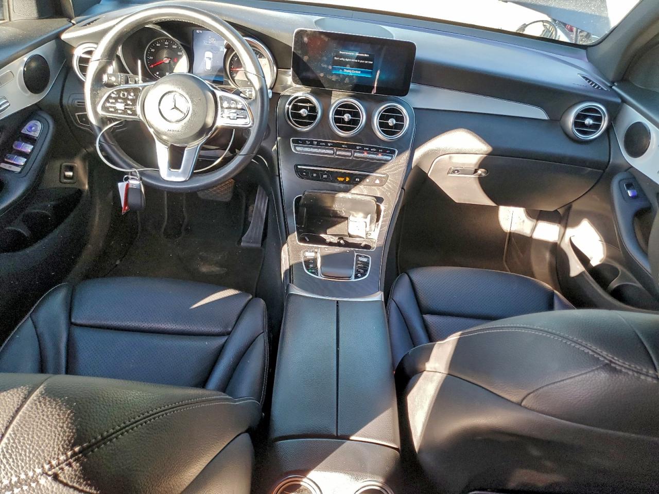 Mercedes-Benz GLC 300 Image 12