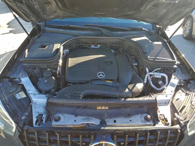 Mercedes-Benz GLC 300 Image 8