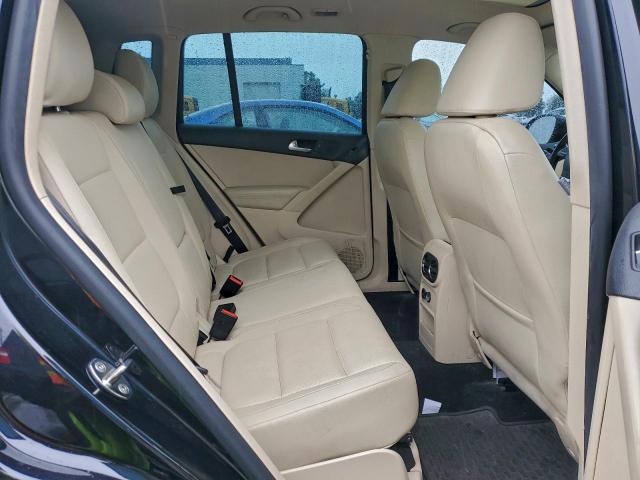 Volkswagen Tiguan S Image 7