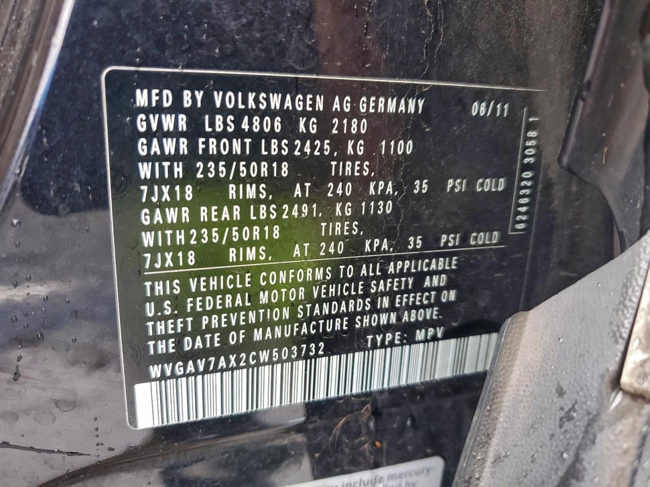 Volkswagen Tiguan S Image 10