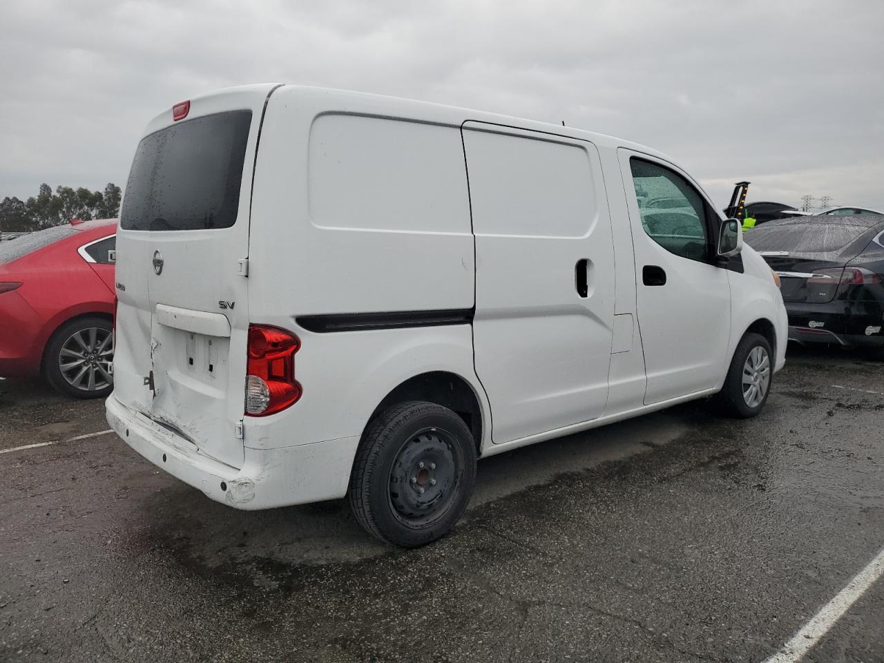 Nissan Nv 2.5s Image 4
