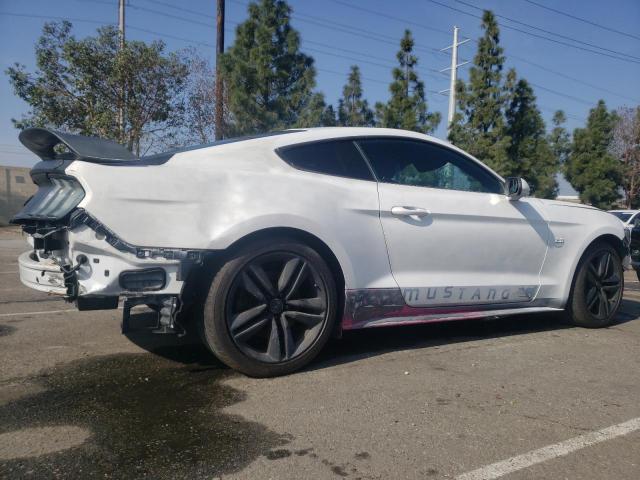 Ford Mustang Image 9