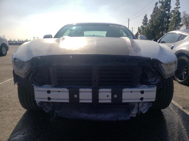 Ford Mustang Image 3