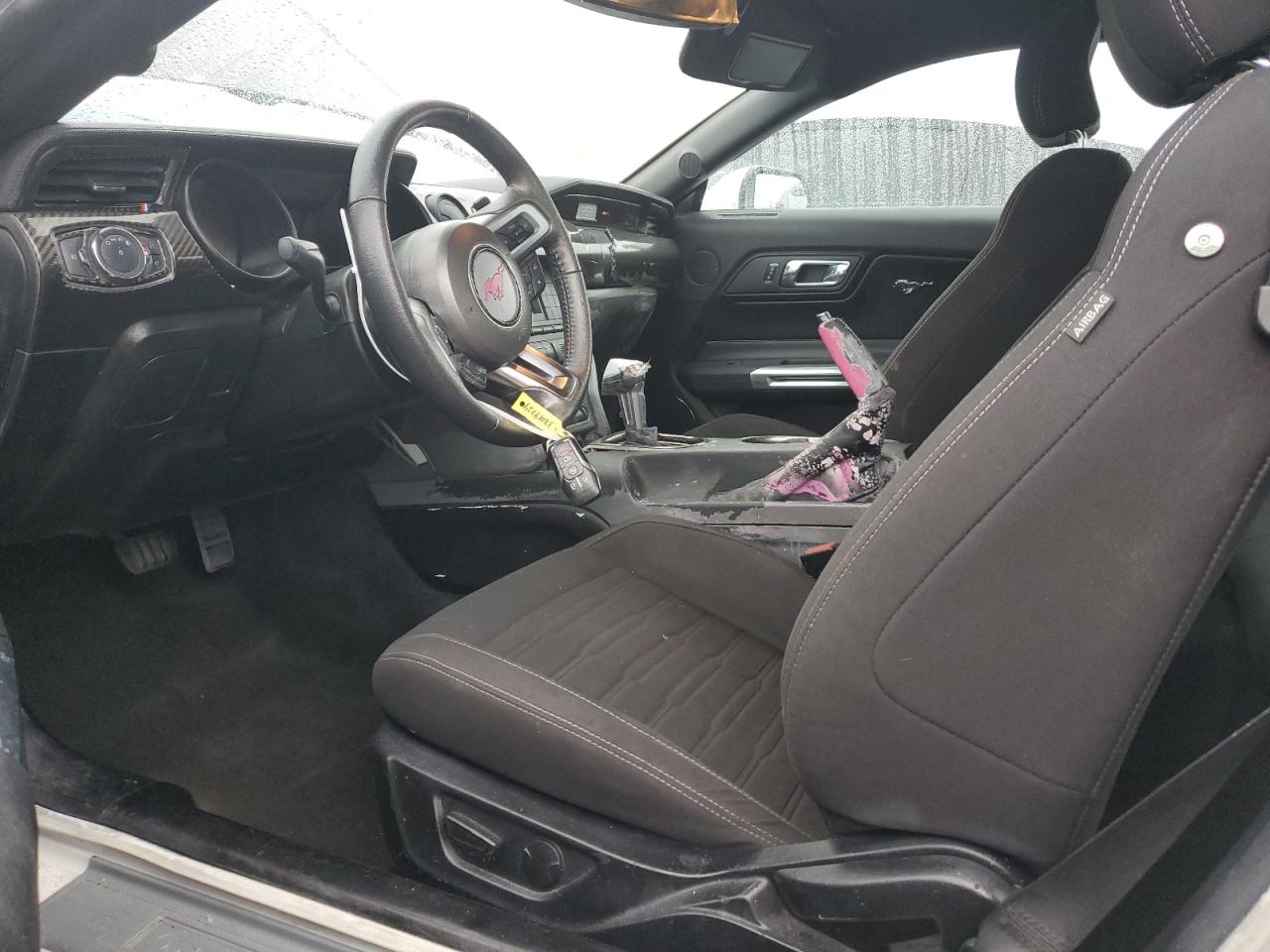 Ford Mustang Image 5