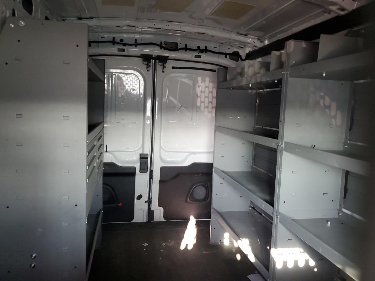 Ford Transit T-150 Image 5