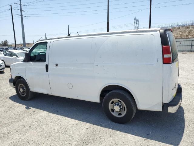 Chevrolet Express Image 2