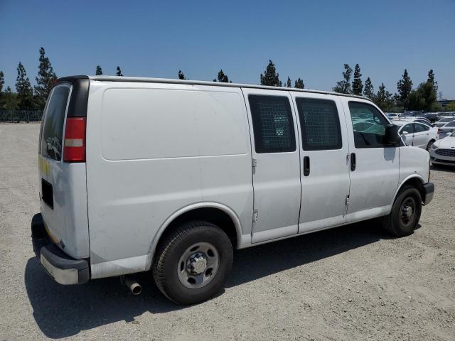 Chevrolet Express Image 3