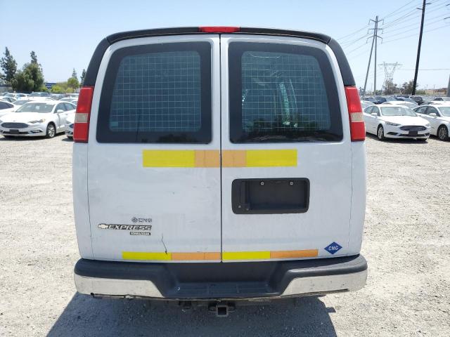 Chevrolet Express Image 9