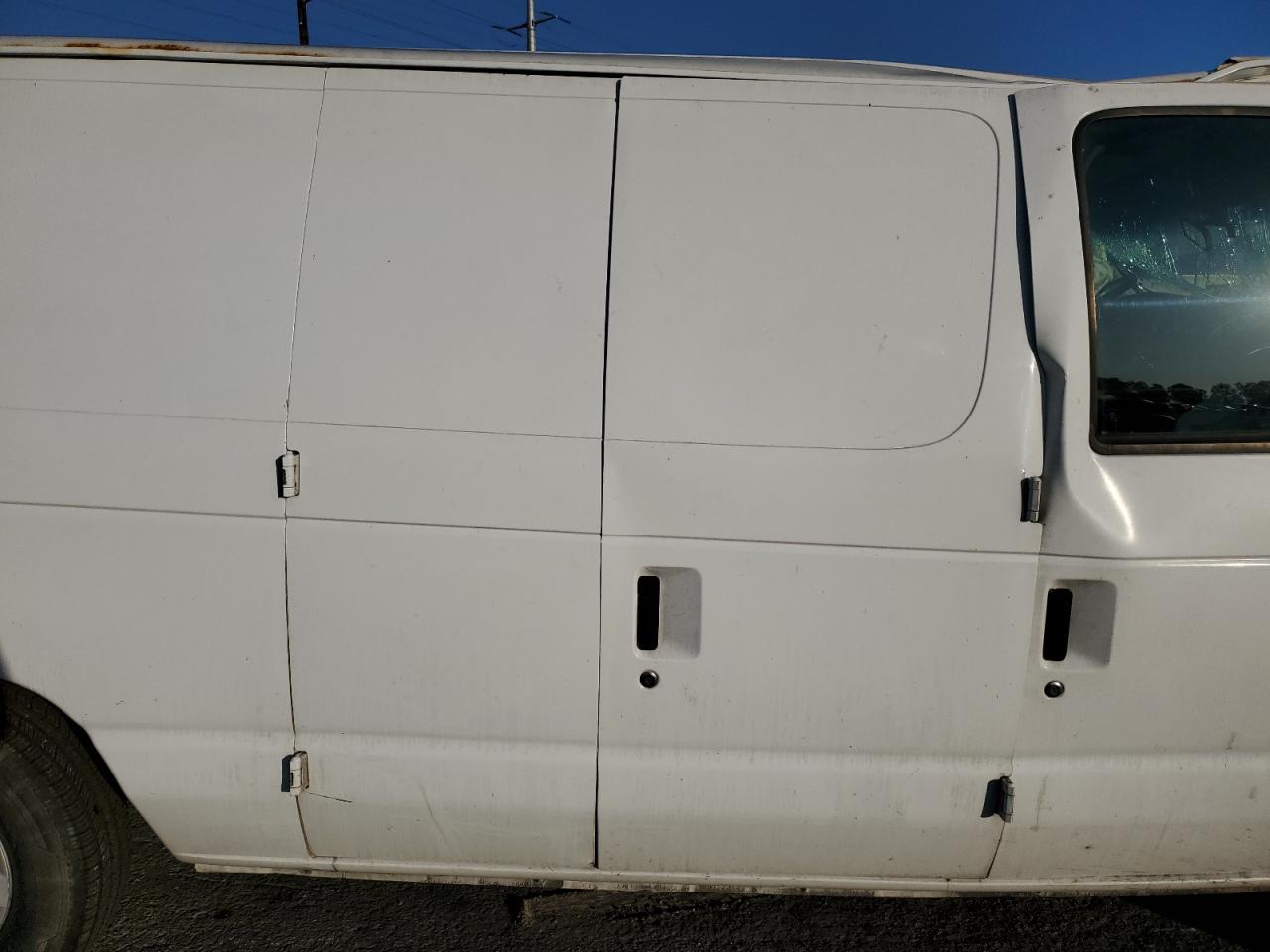 Ford Econoline E150 Van E150 Van Image 8