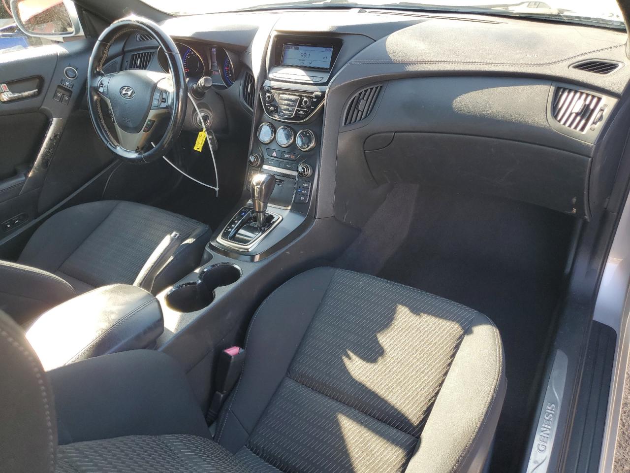 Hyundai Genesis 2.0t Image 4