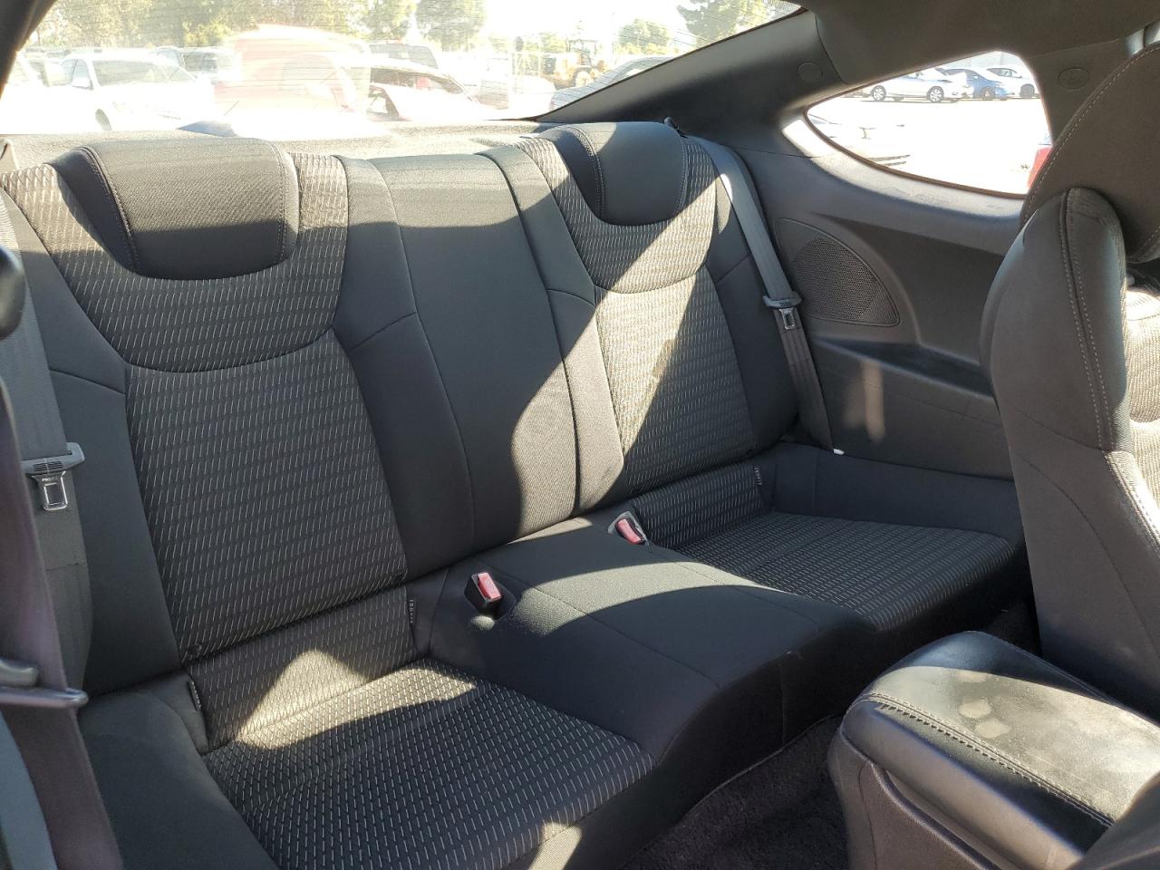 Hyundai Genesis 2.0t Image 6