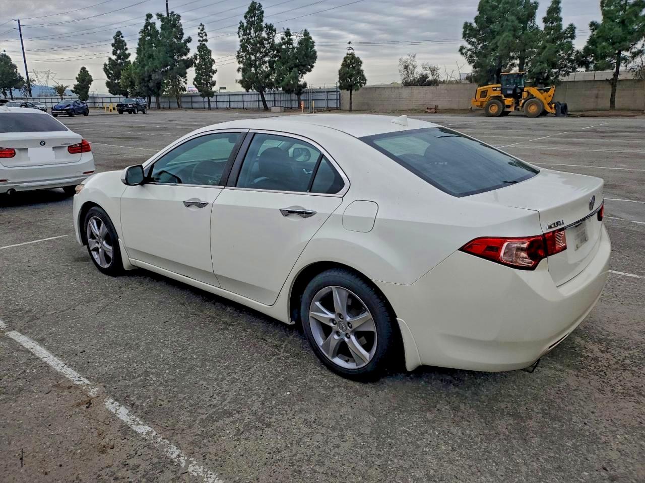Acura TSX Image 2