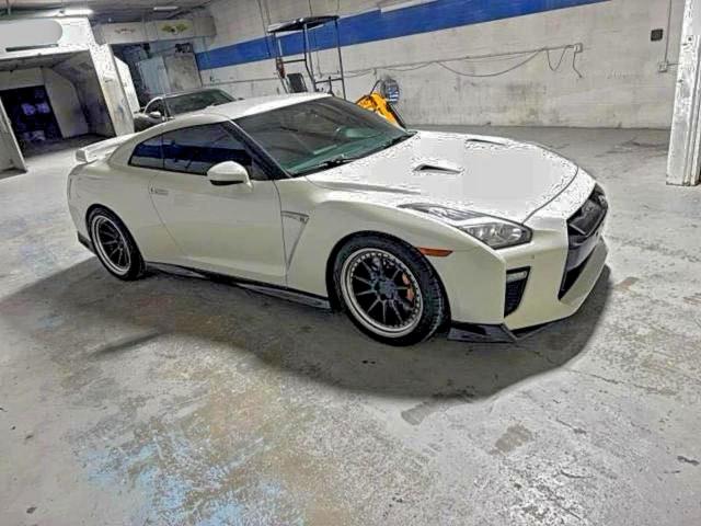  Salvage Nissan Gtr