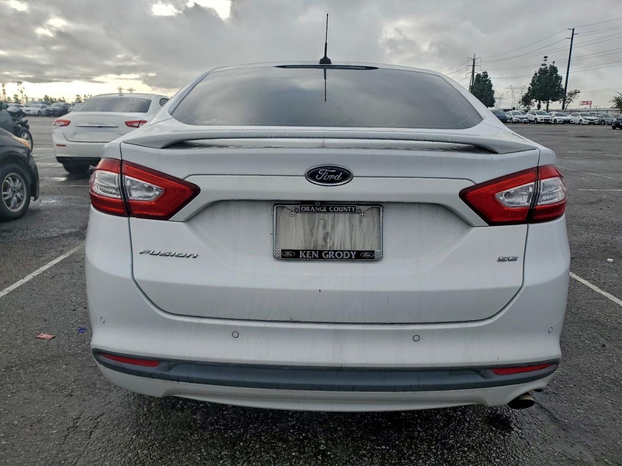 Ford Fusion Se Image 2
