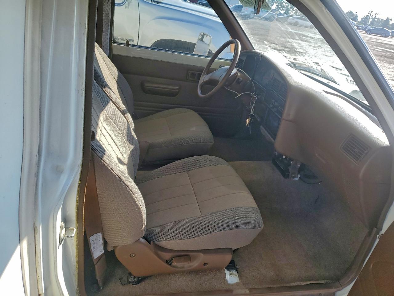 Toyota Pickup Cab Chassis Super Long Wheelbase Image 6